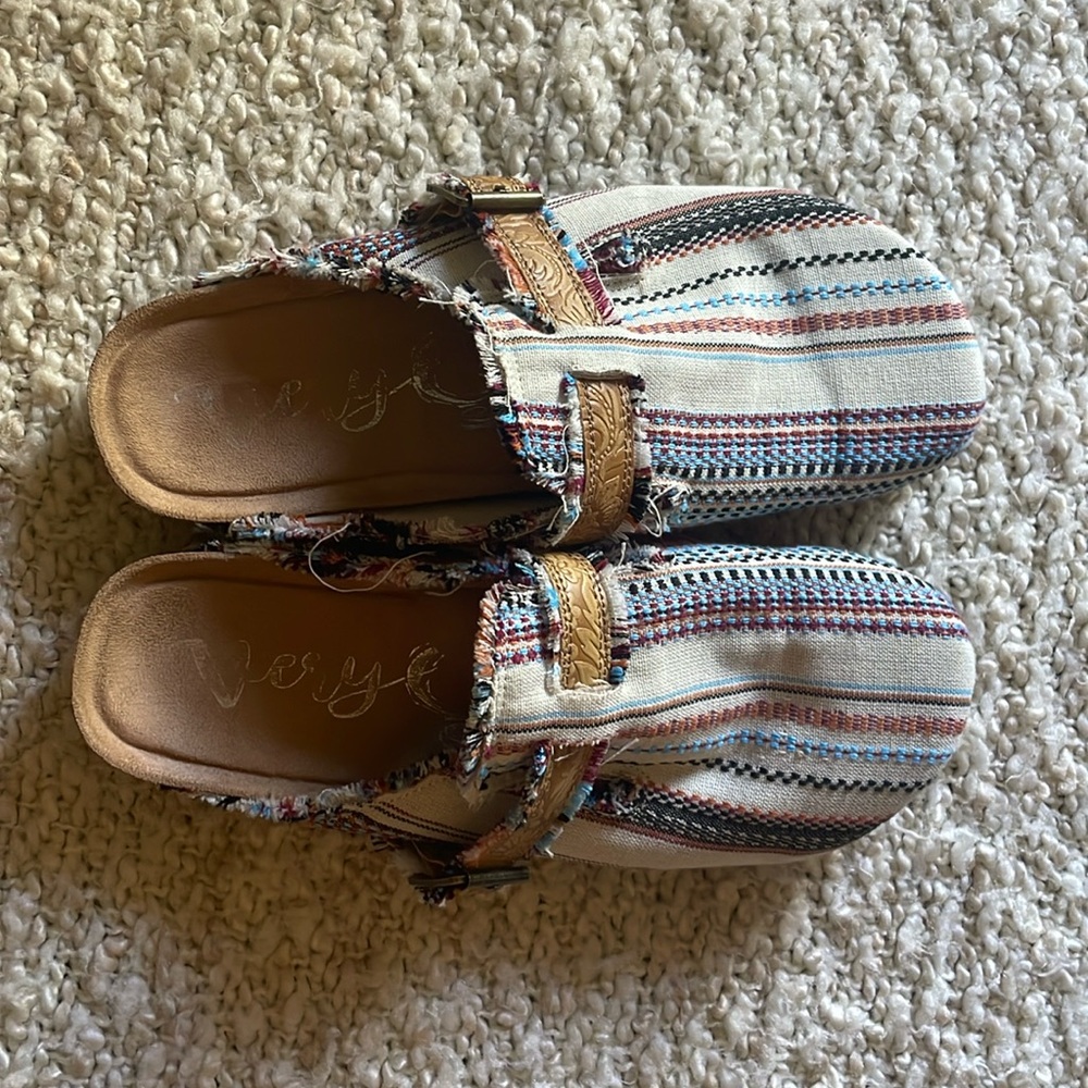 Very G serape slide on clogs